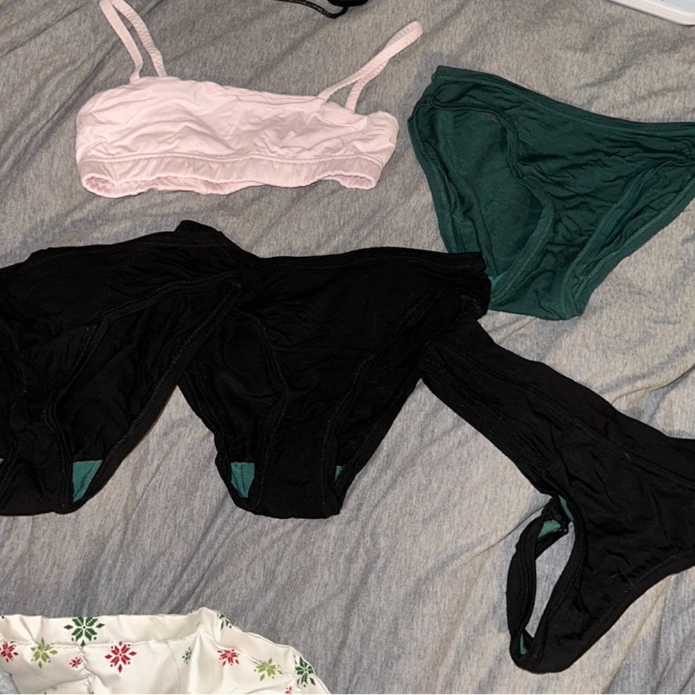 “huha underwear”  bundle (5 pair)